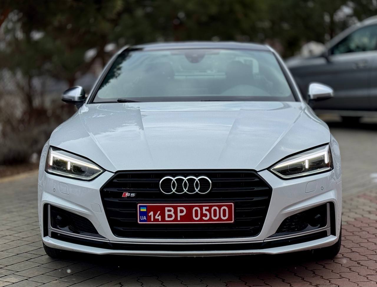 Audi S5 - фото 5