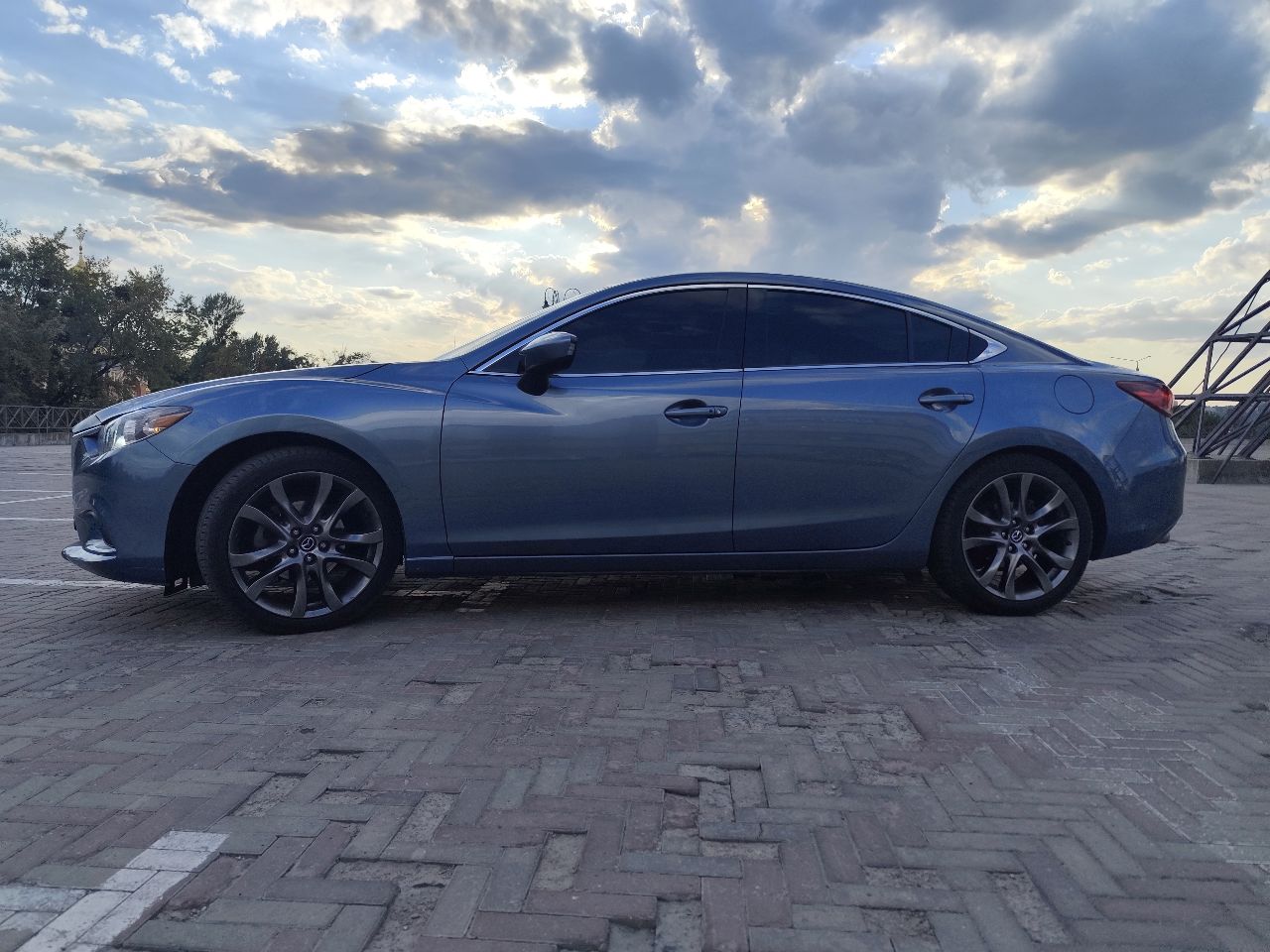 Mazda 6 - фото 8