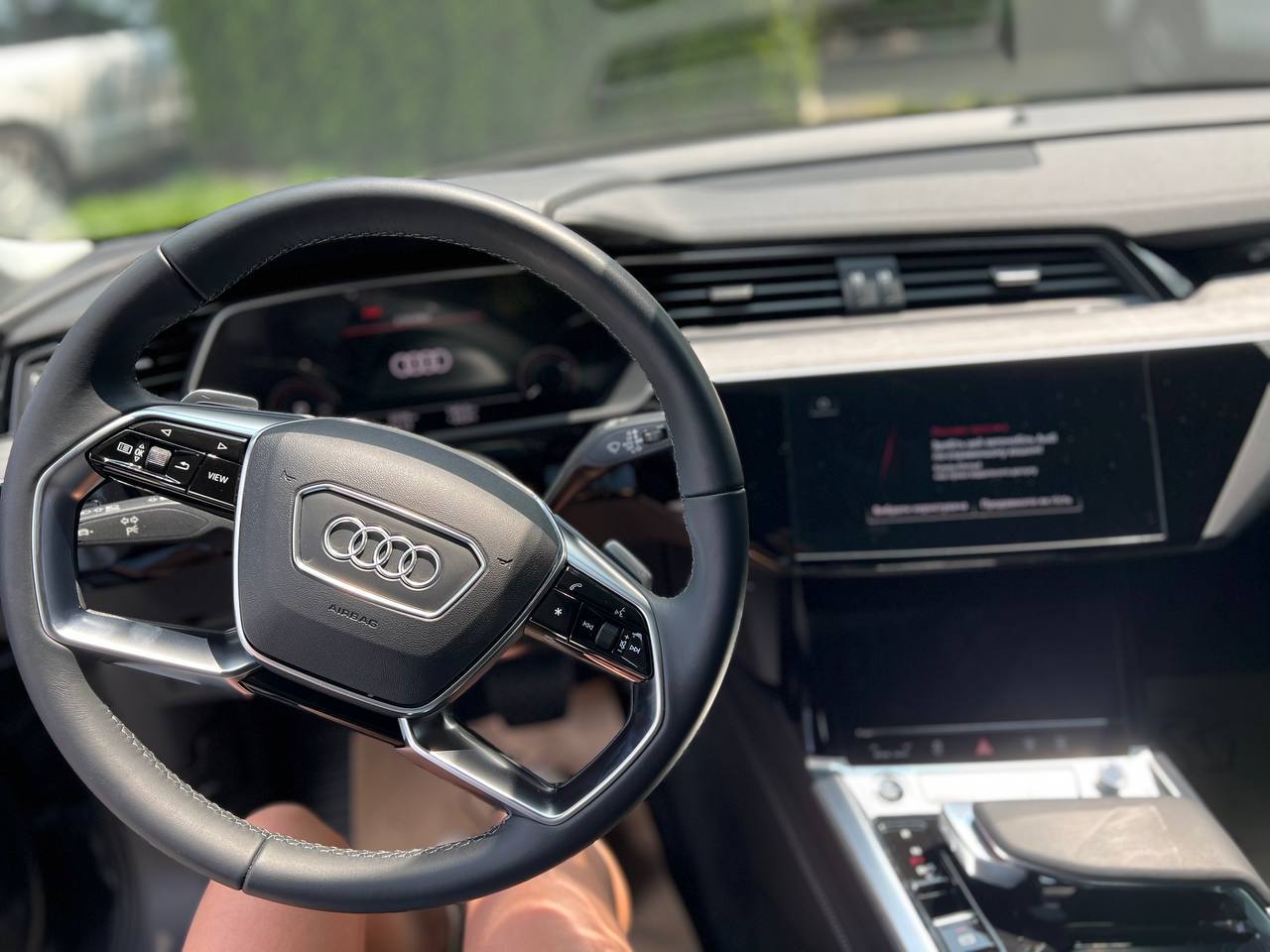 Audi Q8 e-tron - фото 16