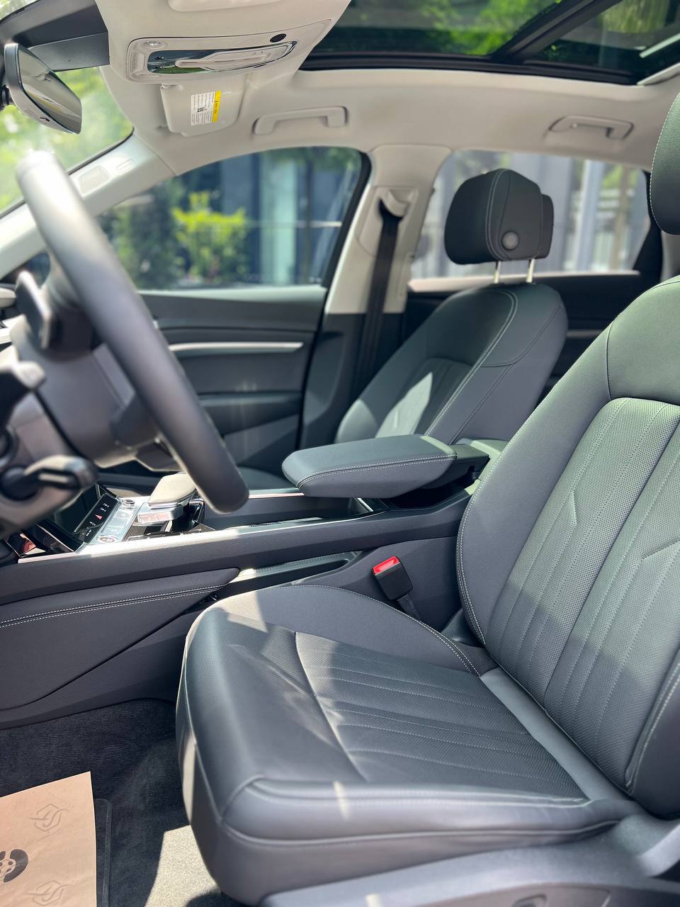 Audi Q8 e-tron - фото 11