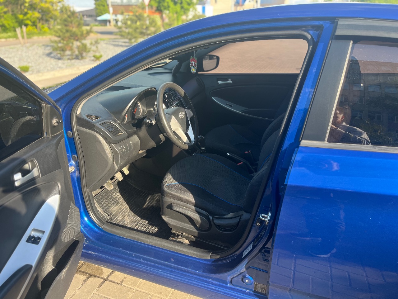 Hyundai Accent - фото 5