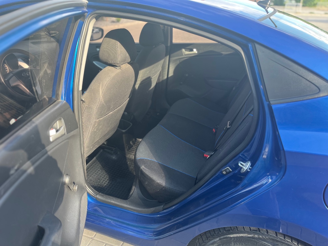 Hyundai Accent - фото 6