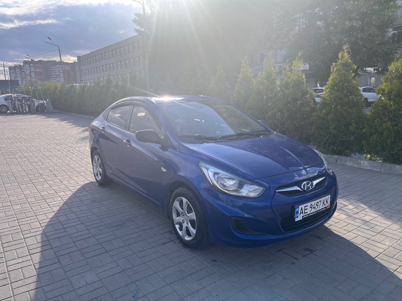 Hyundai Accent - фото 1