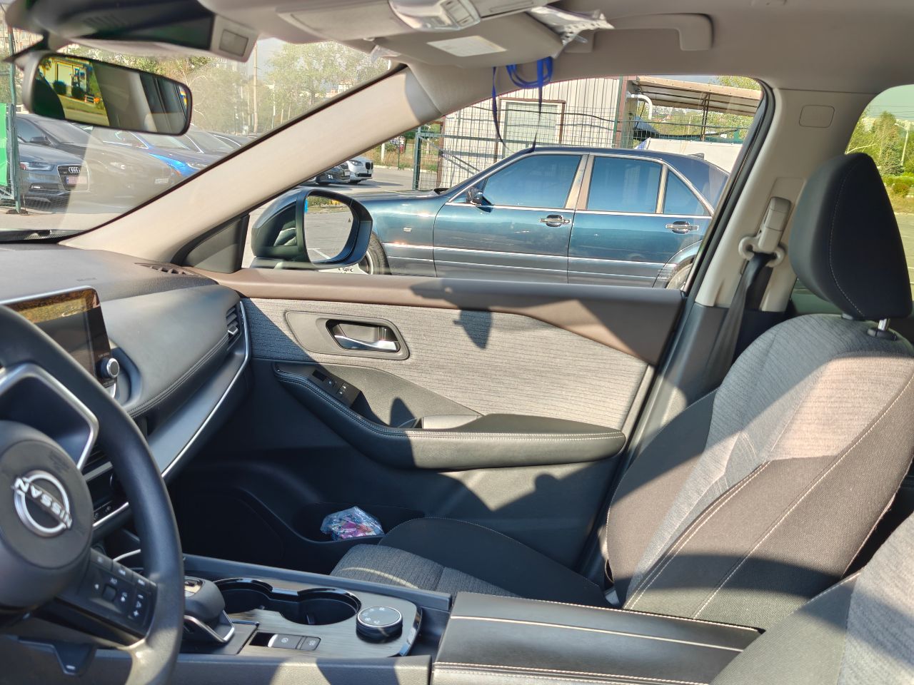 Nissan Rogue - фото 26