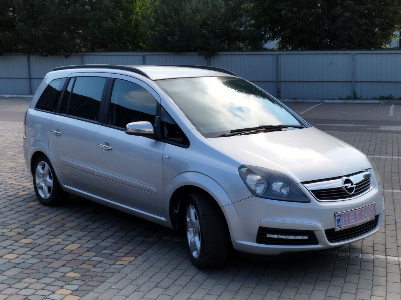 Opel Zafira - фото 2