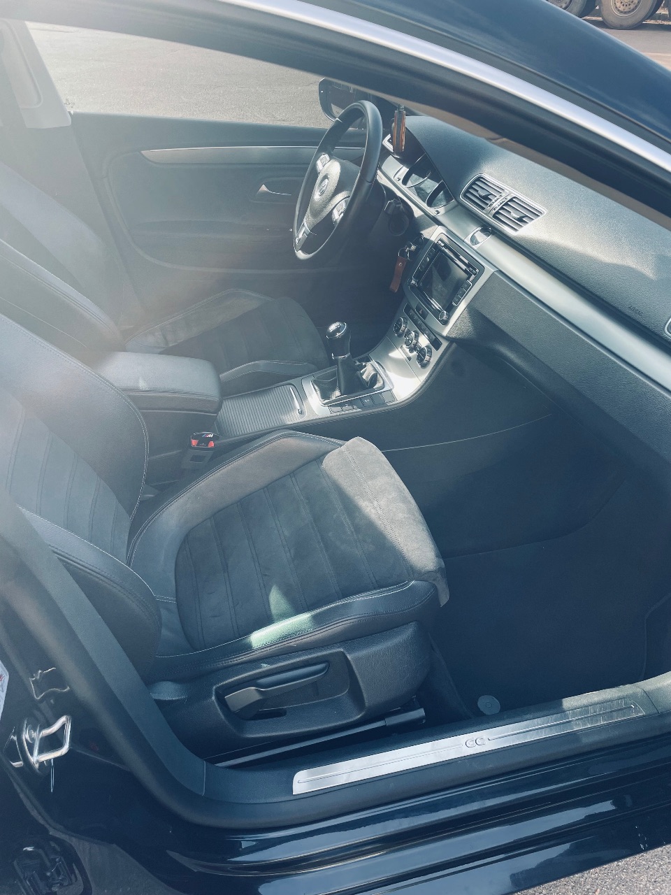 Volkswagen Passat CC - фото 9