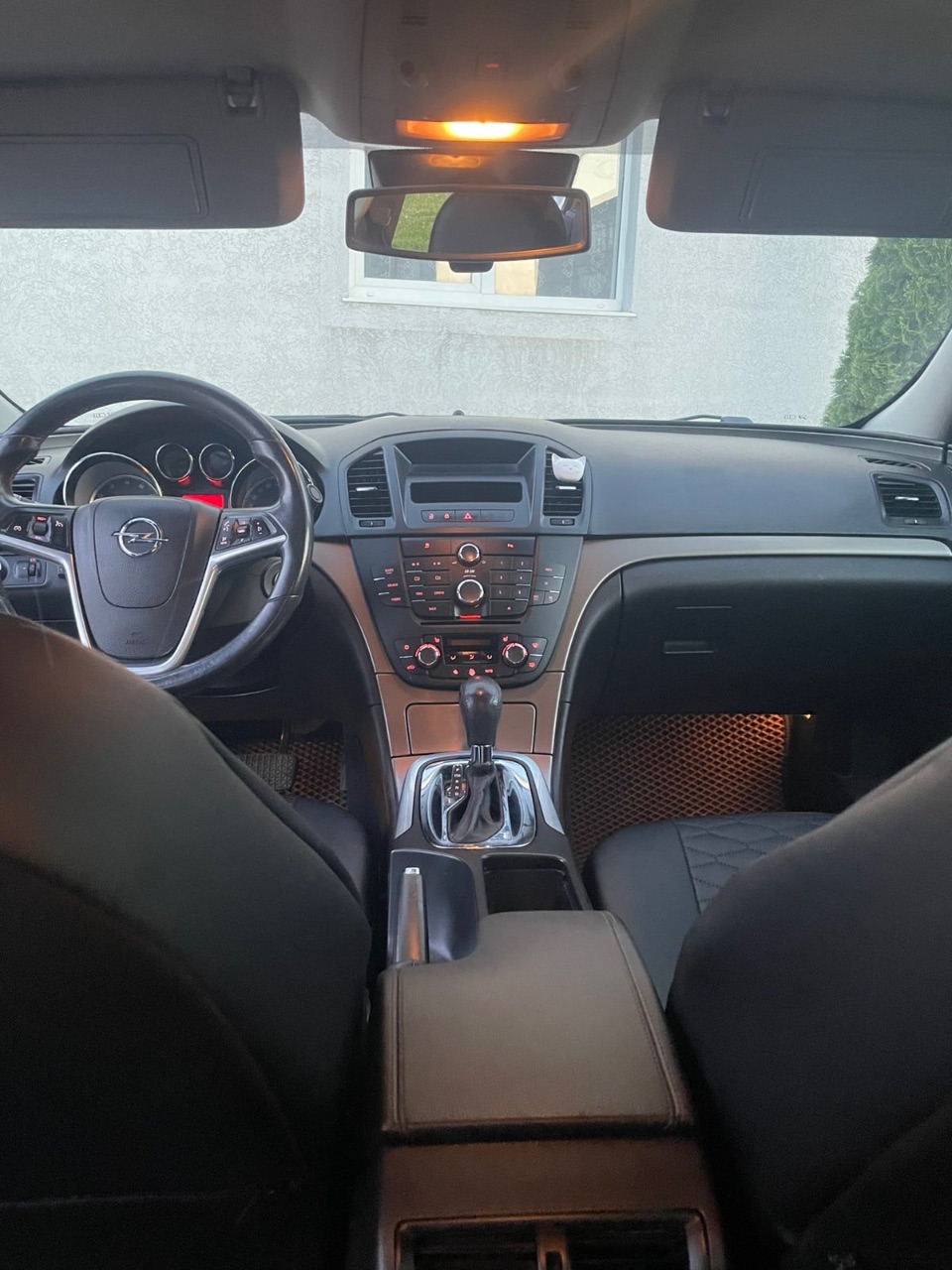 Opel Insignia - фото 8