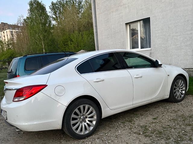 Opel Insignia - зображення 1