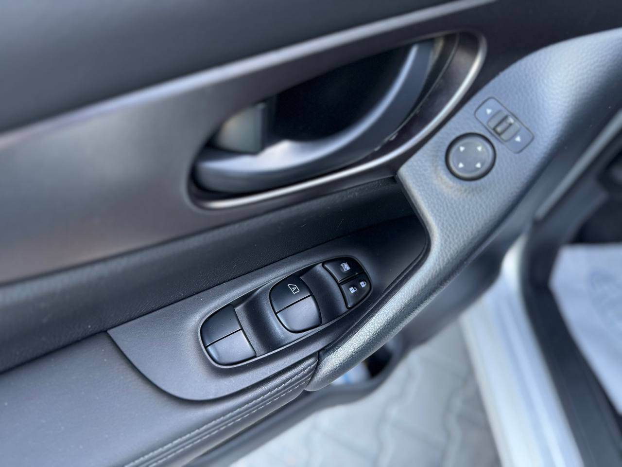 Nissan Rogue Sport - фото 11