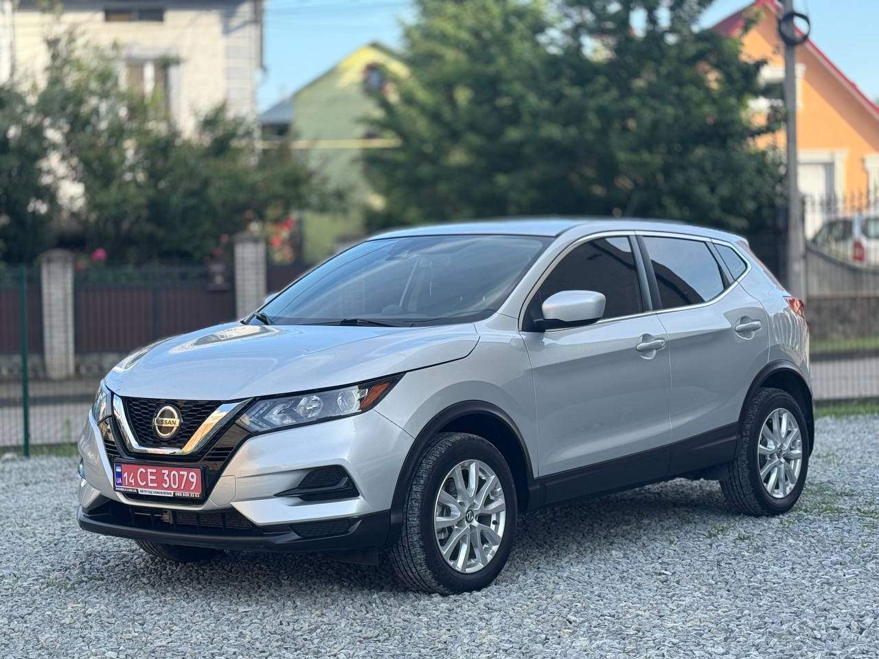 Nissan Rogue Sport - фото 1