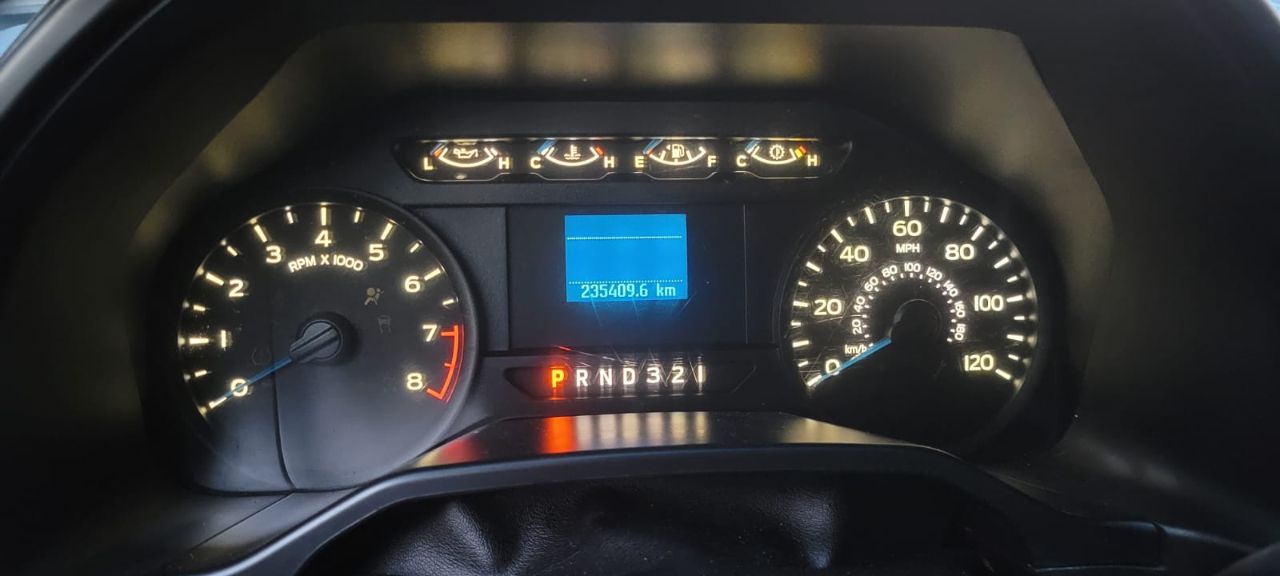 Ford F-150 - фото 12