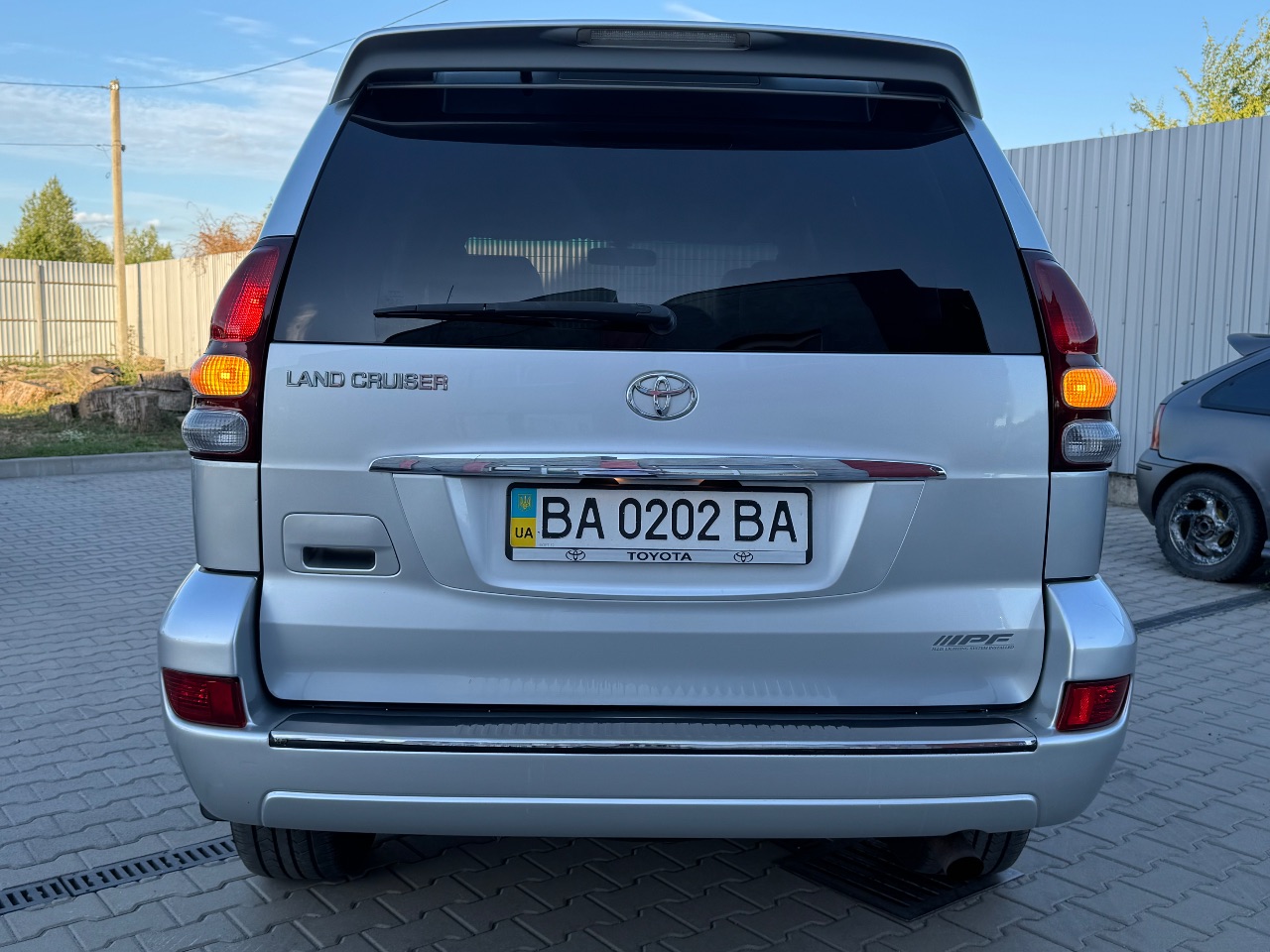 Toyota Land Cruiser Prado - фото 6