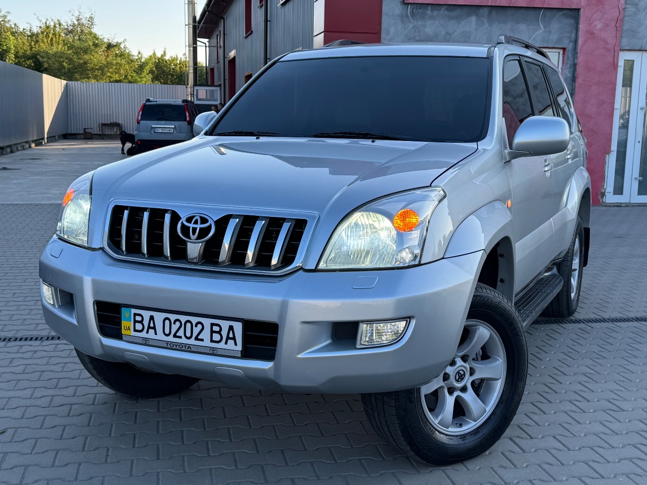 Toyota Land Cruiser Prado - фото 1