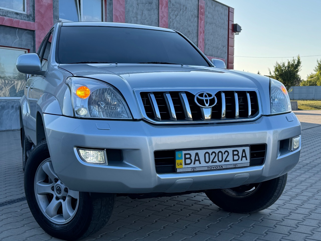 Toyota Land Cruiser Prado - фото 2