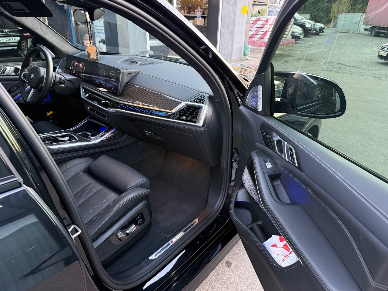 BMW X7 - фото 29