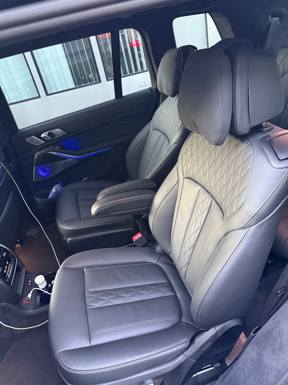 BMW X7 - фото 24