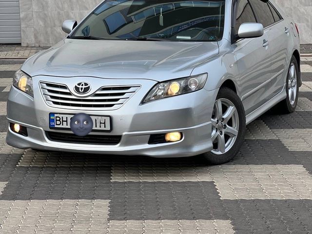 Toyota Camry - зображення 1