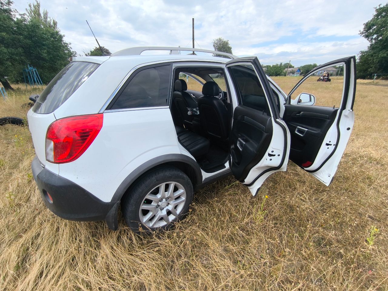 Opel Antara - фото 5