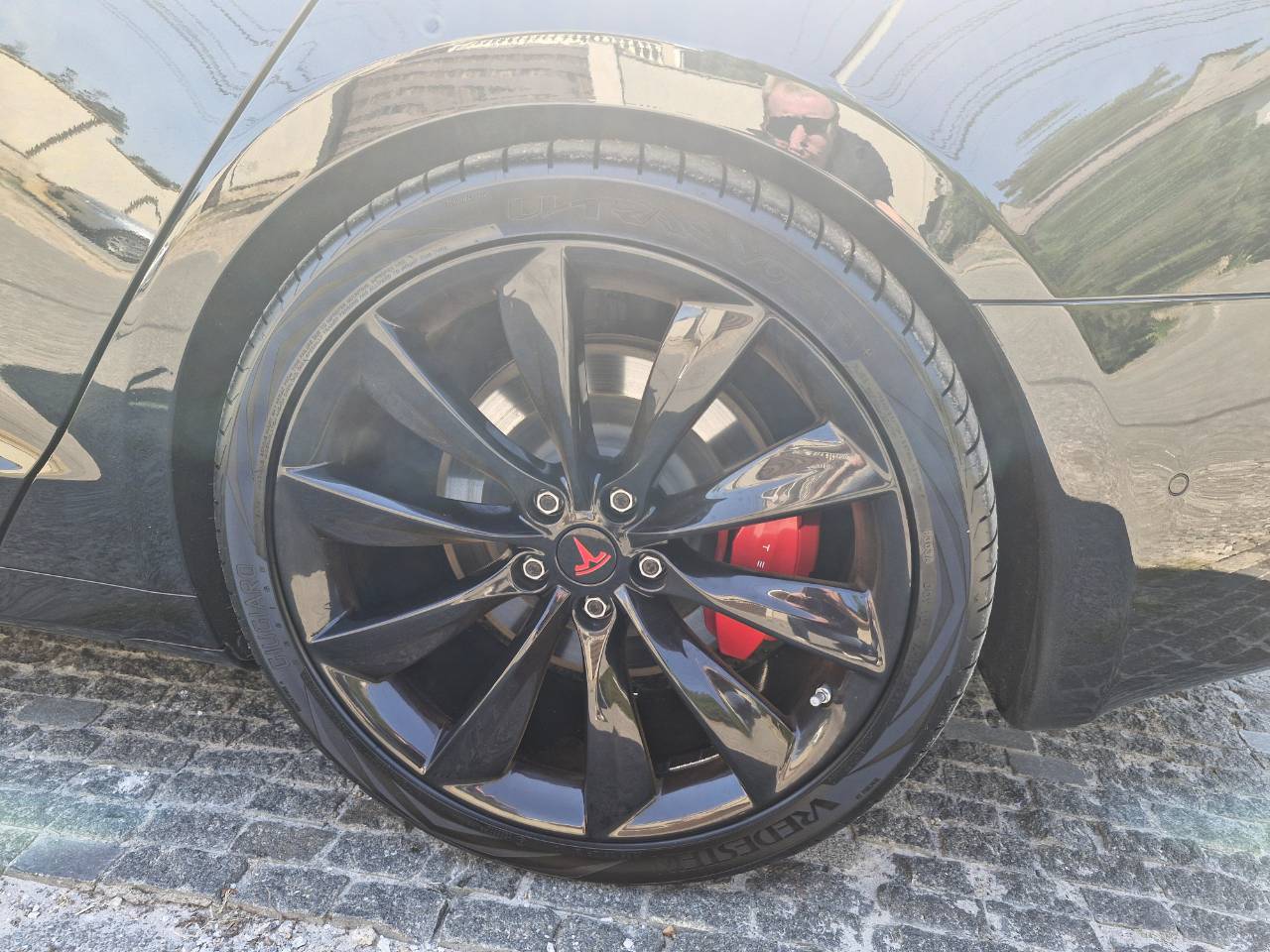 Tesla Model S - фото 20