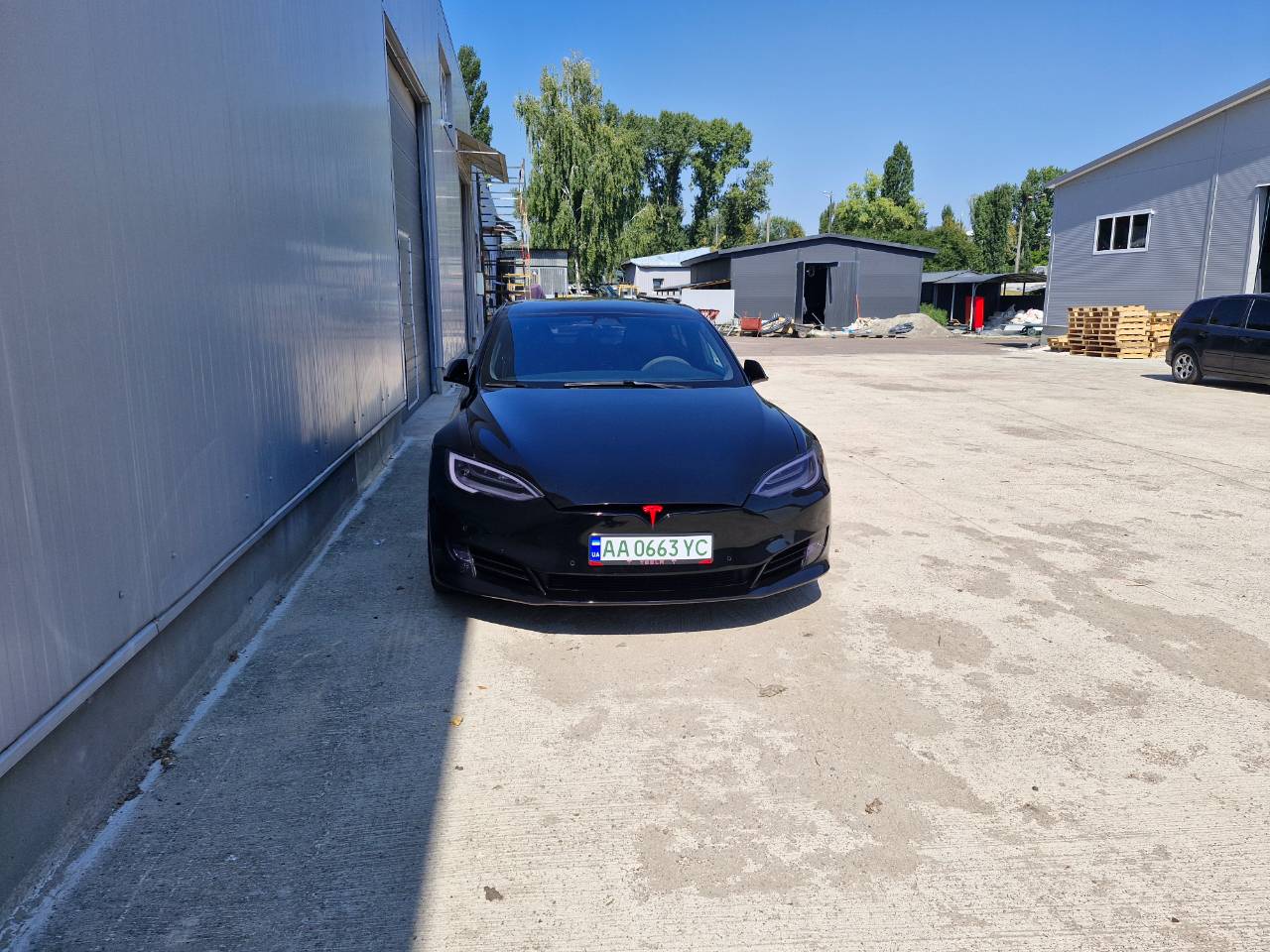 Tesla Model S - фото 4