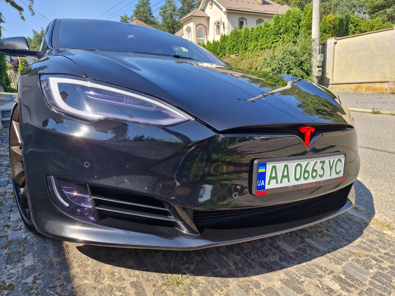 Tesla Model S - фото 26