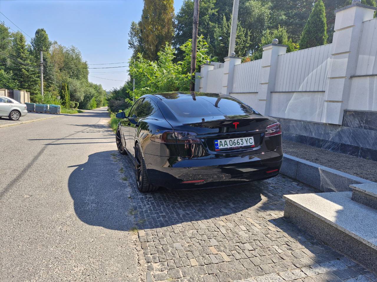 Tesla Model S - фото 22