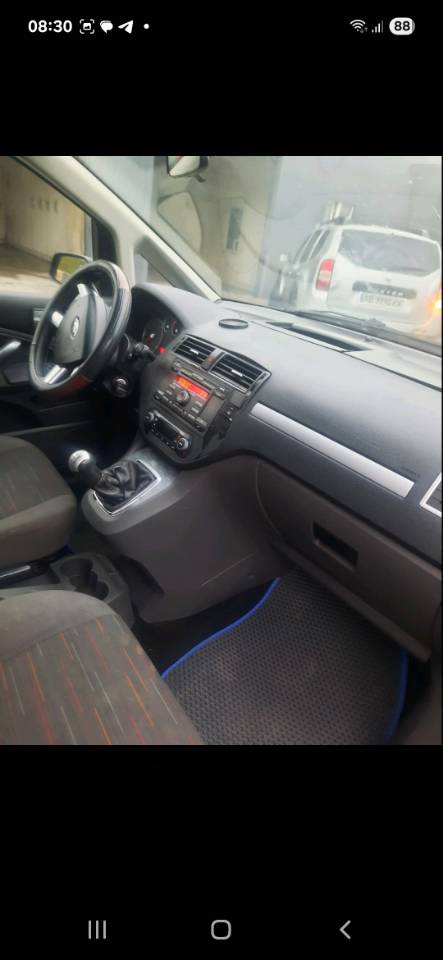 Ford C-MAX - фото 5