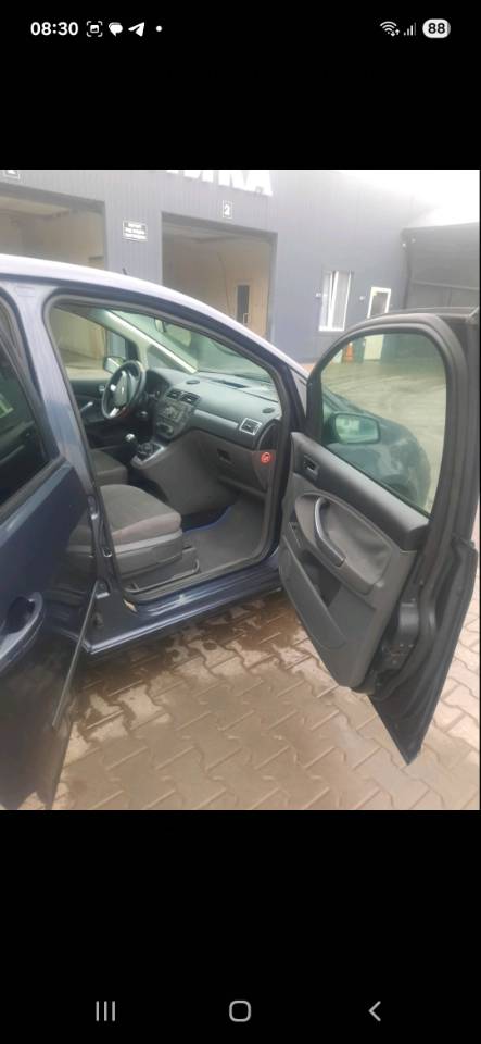 Ford C-MAX - фото 6