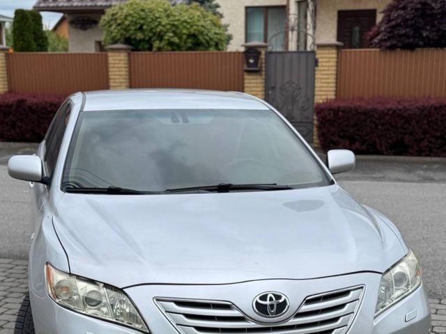 Toyota Camry - зображення 2
