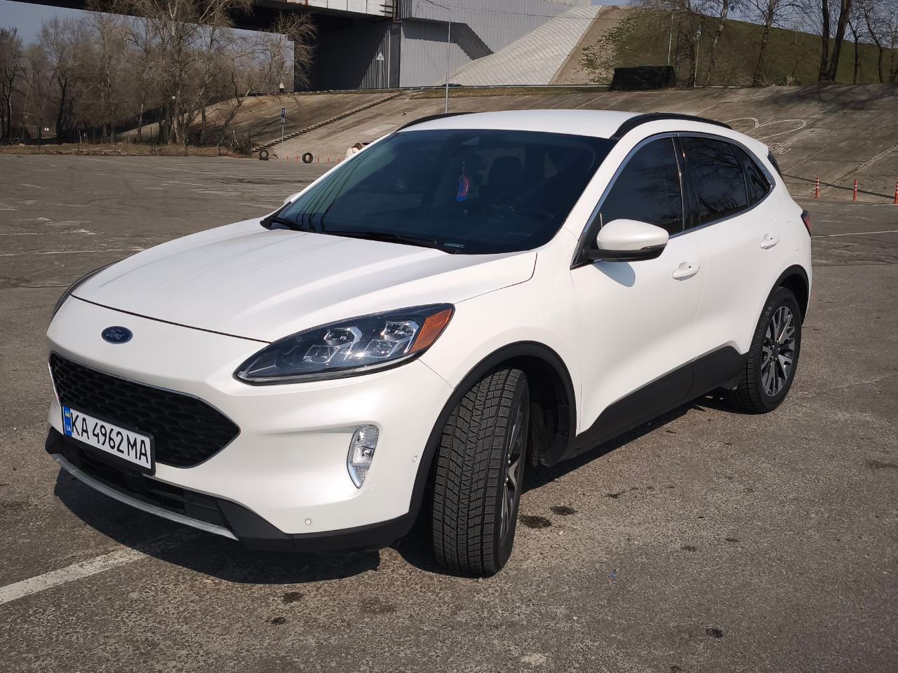 Ford Escape - фото 2