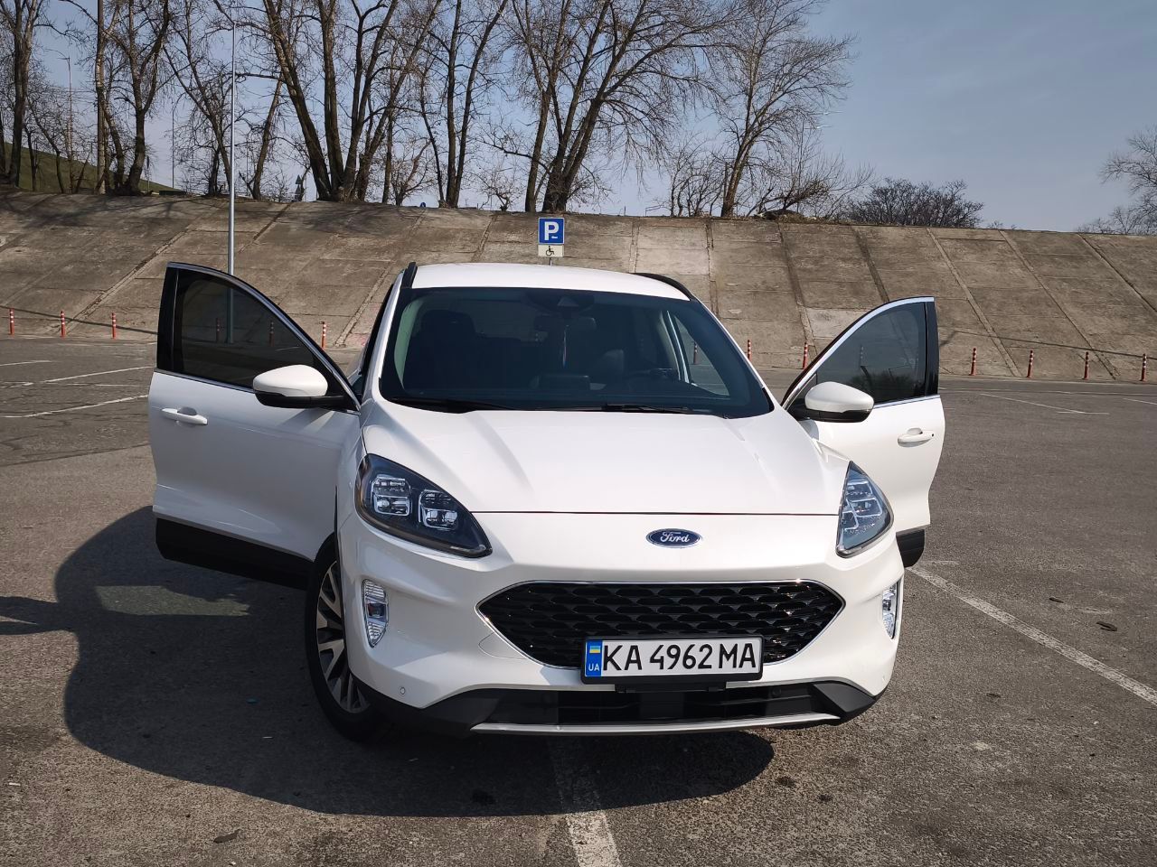 Ford Escape - фото 7