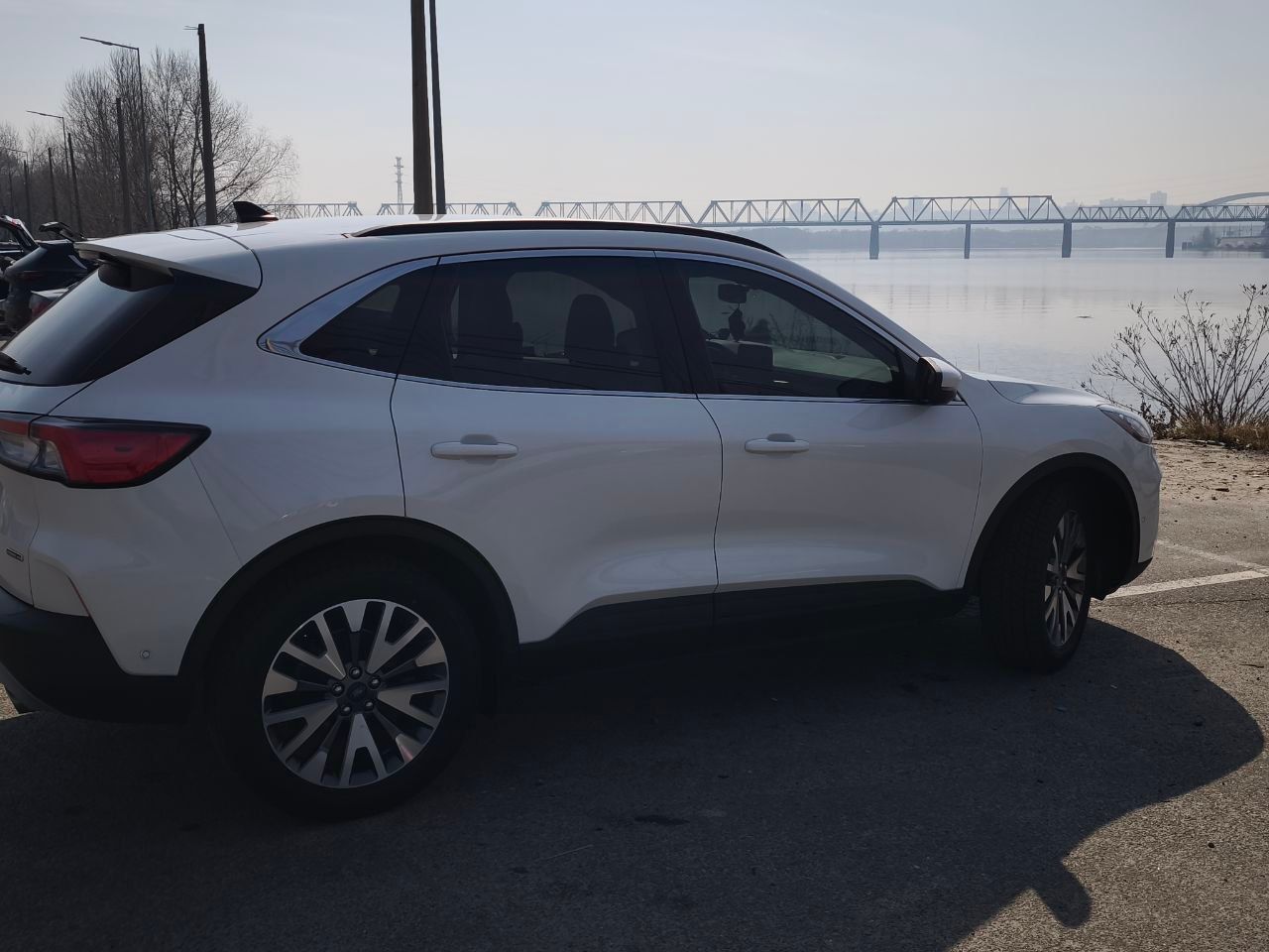 Ford Escape - фото 11