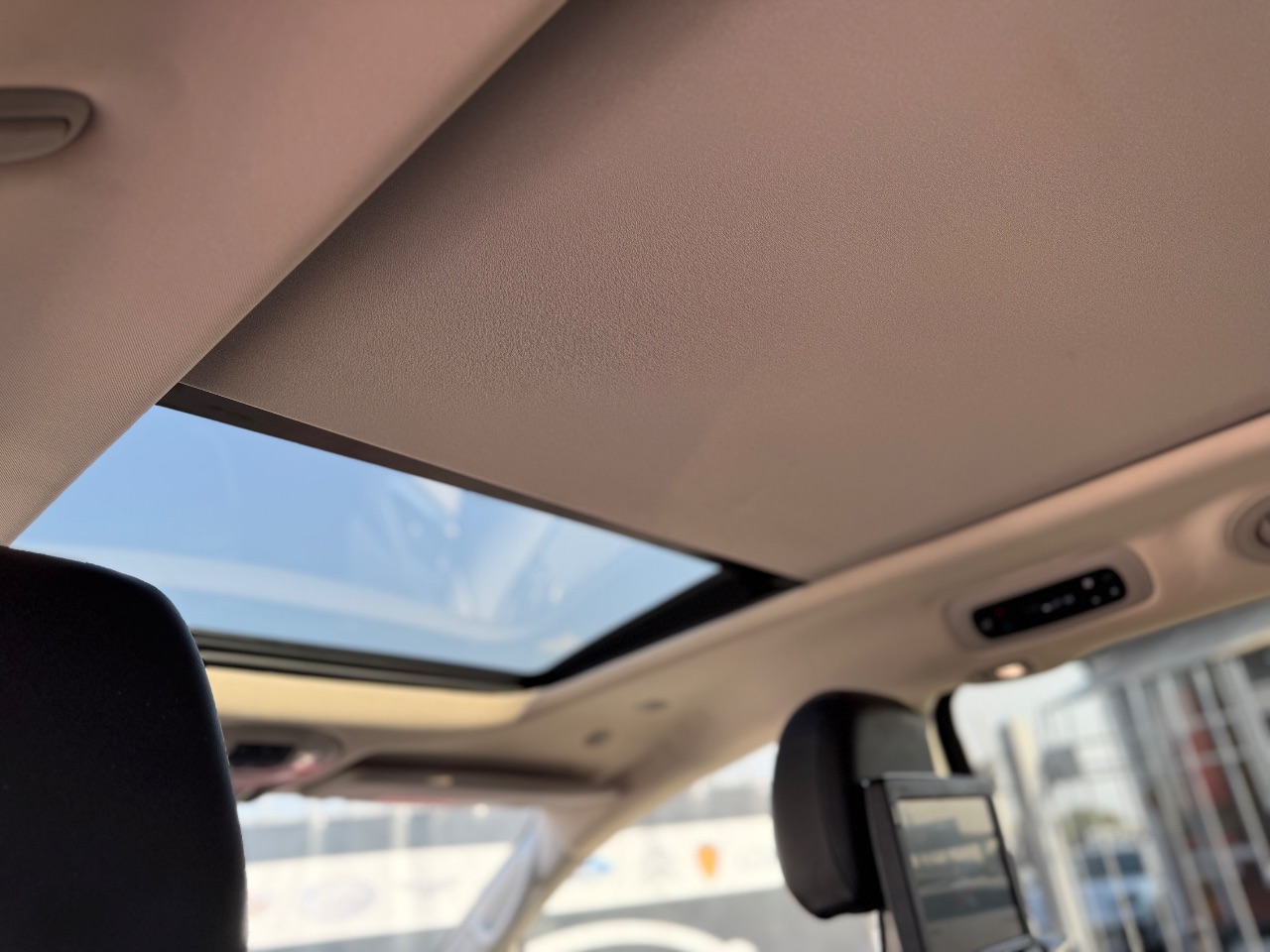 Chrysler Pacifica - фото 12