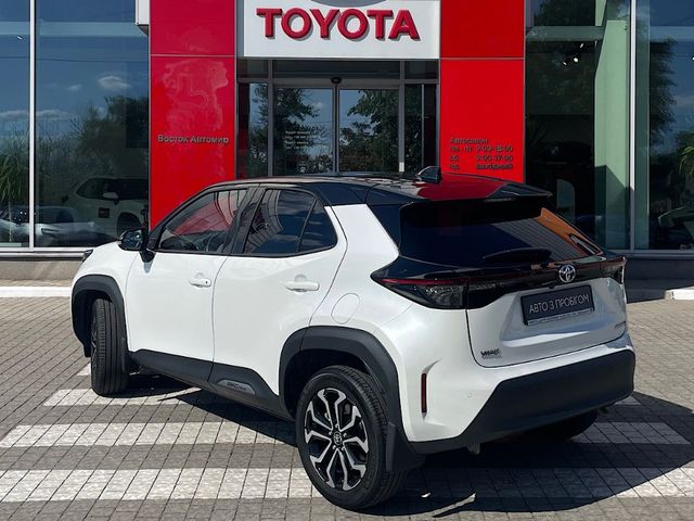 Toyota Yaris Cross - фото 2