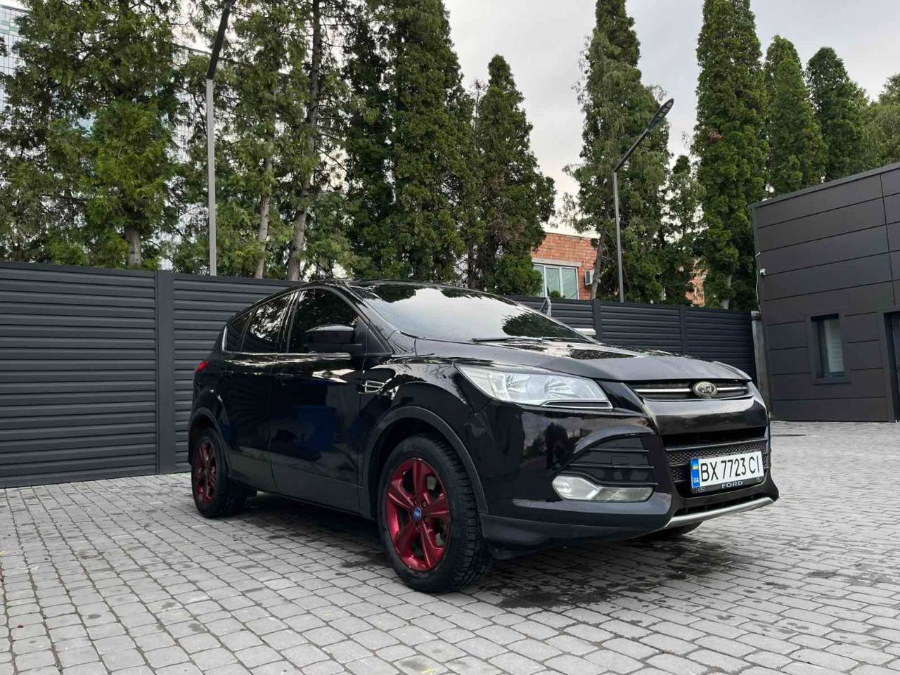 Ford Escape - фото 30