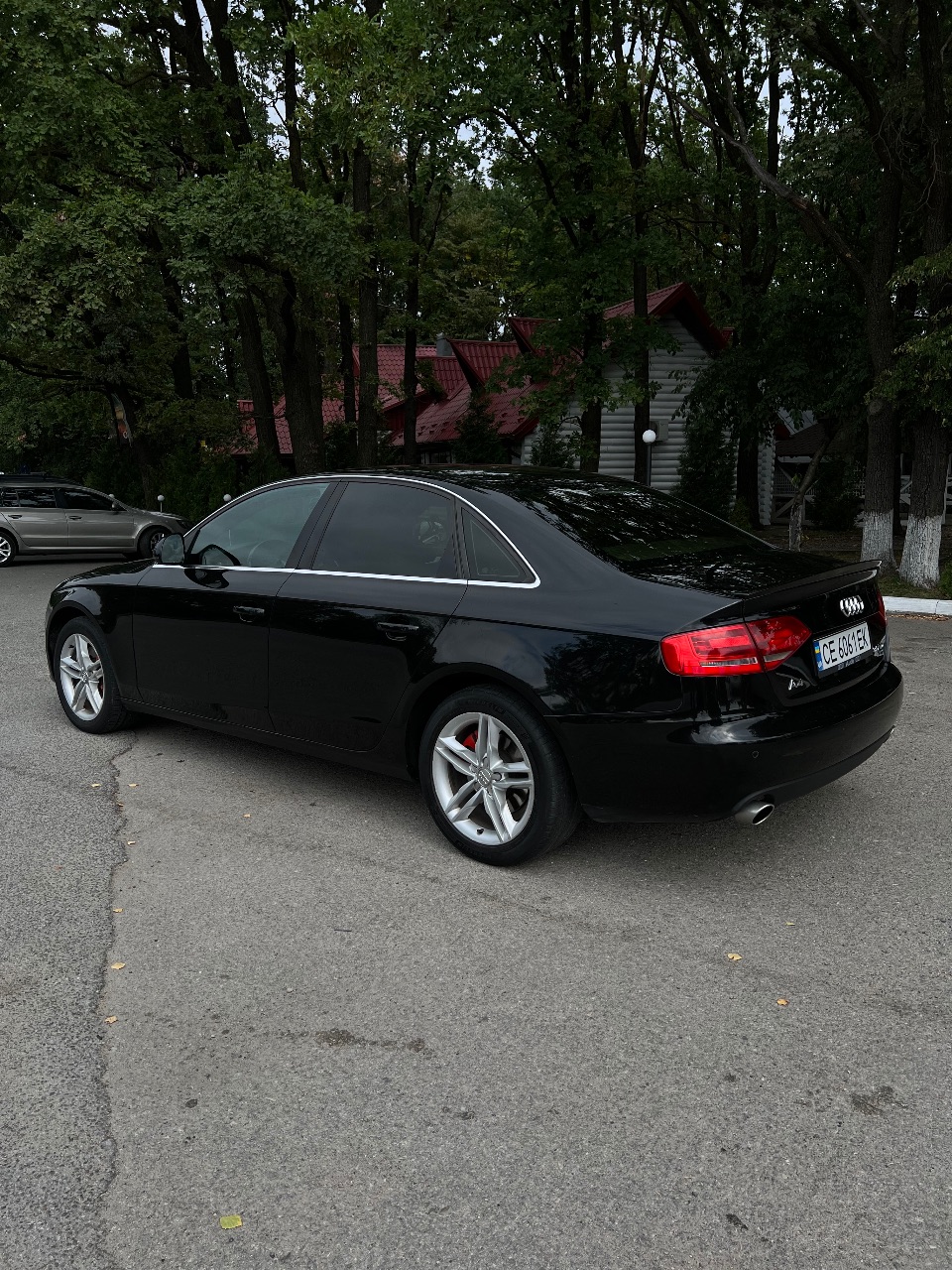 Audi A4 - фото 7