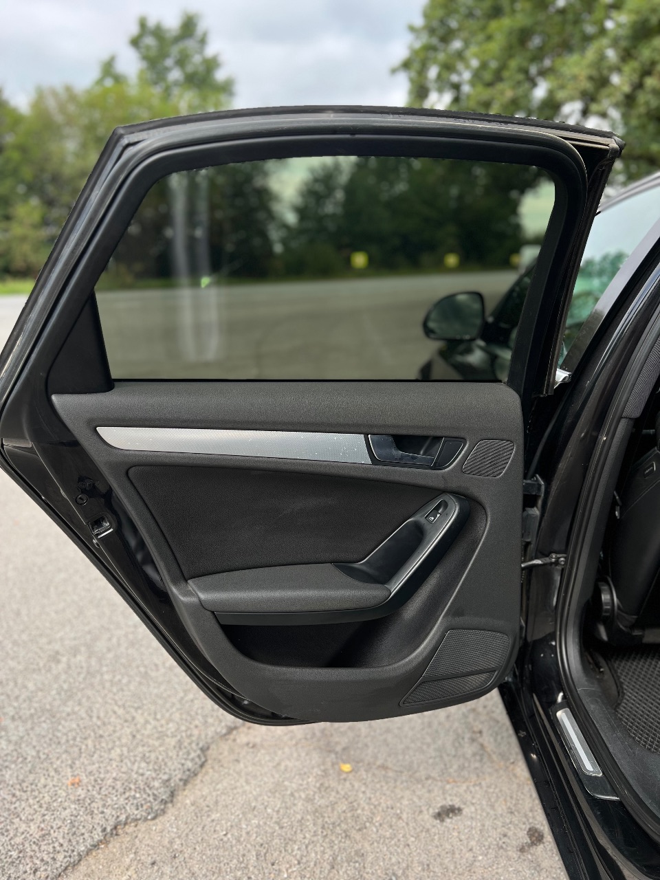 Audi A4 - фото 15