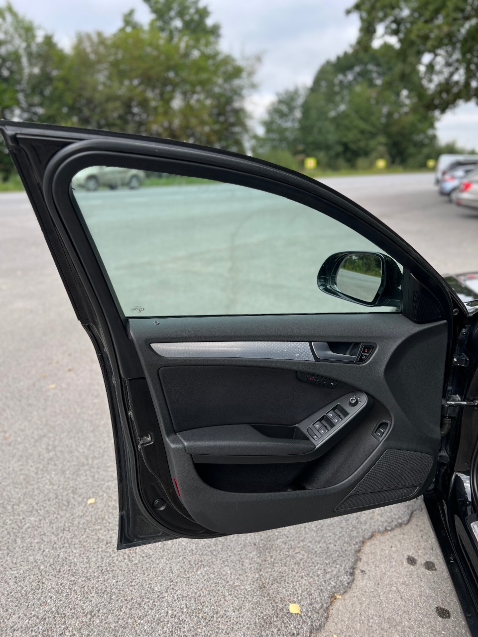 Audi A4 - фото 16