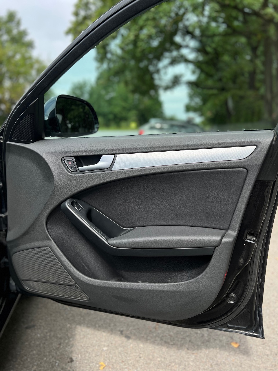 Audi A4 - фото 13