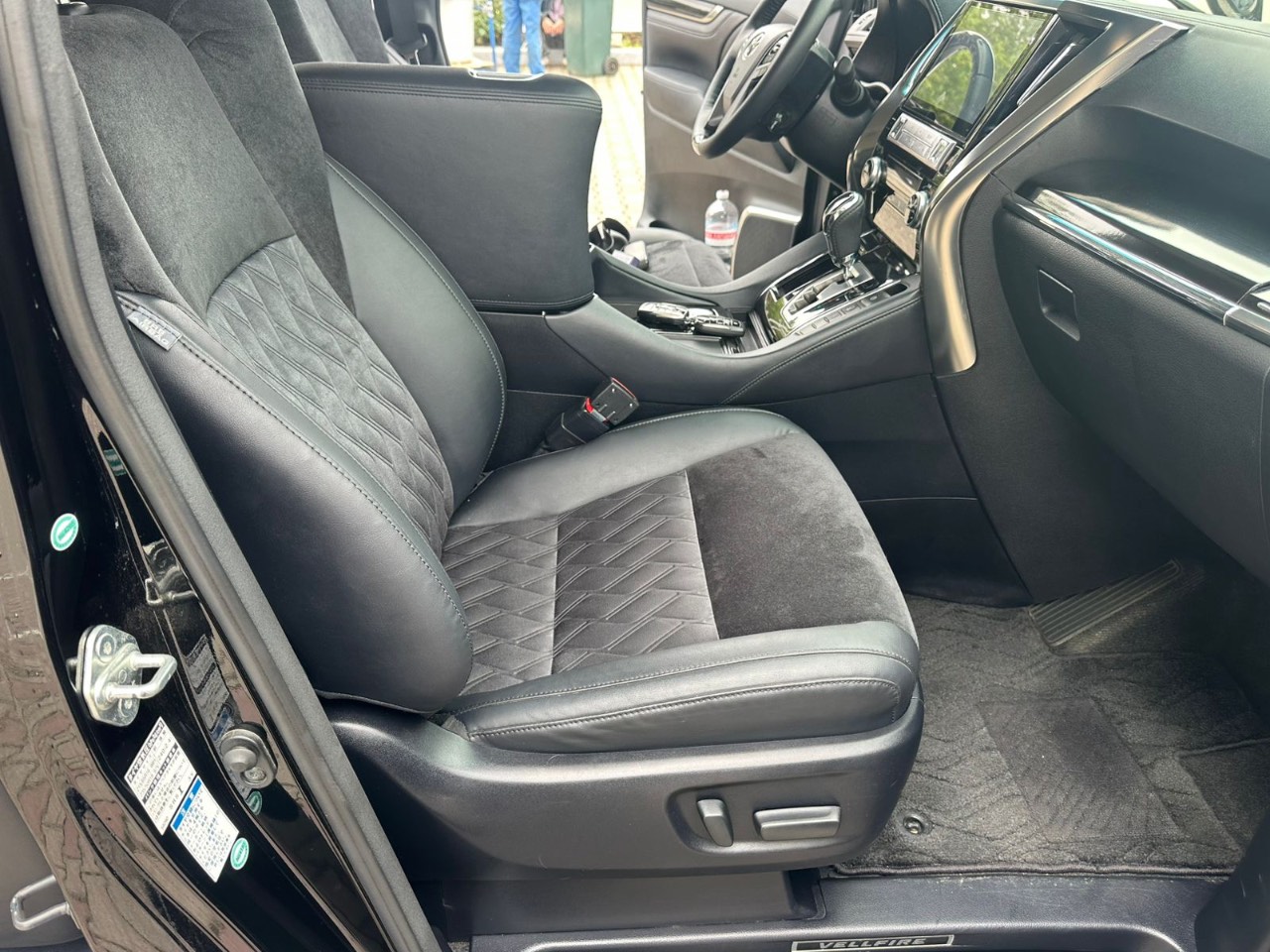 Toyota Vellfire - фото 23