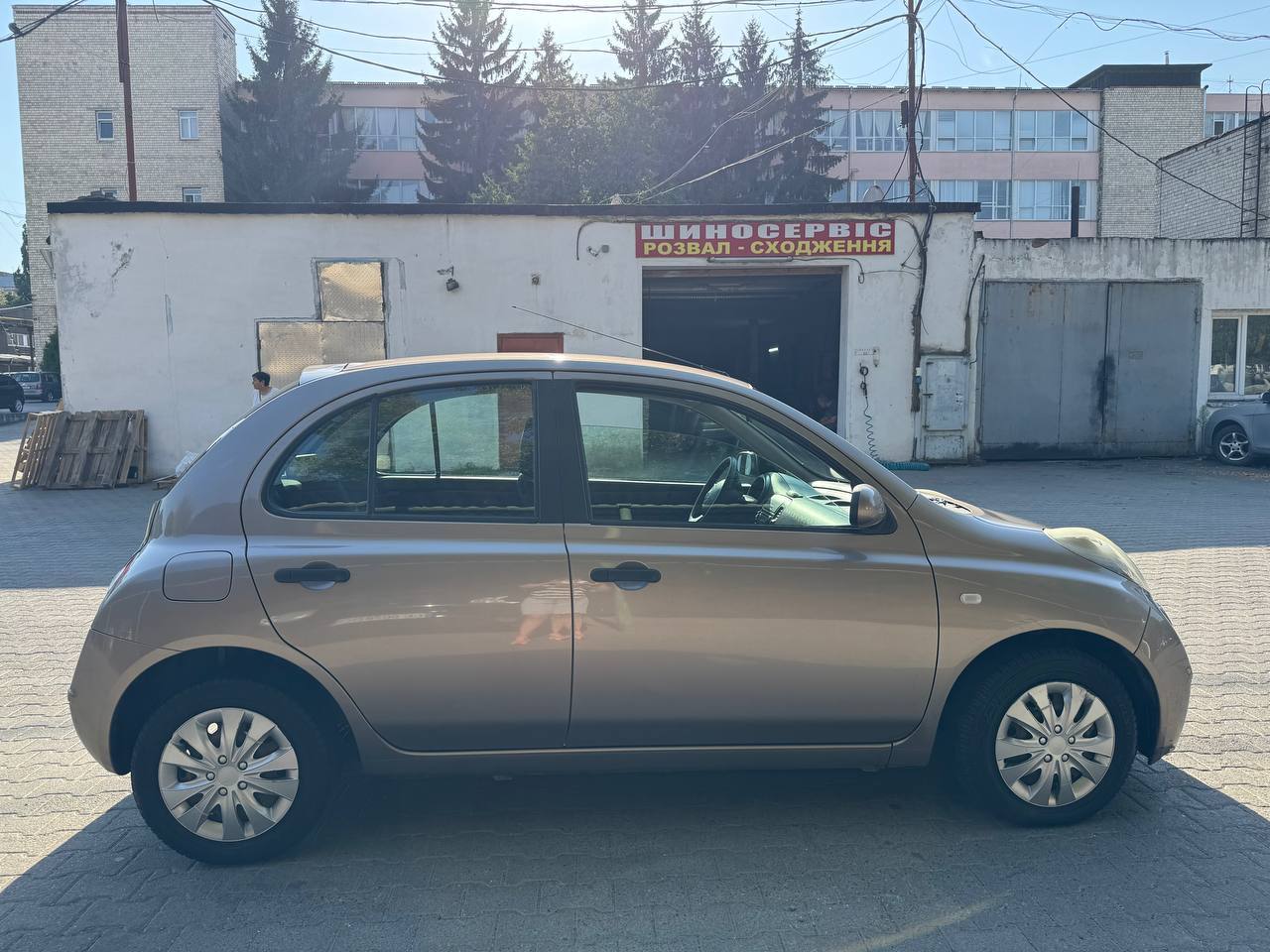 Nissan Micra - фото 8