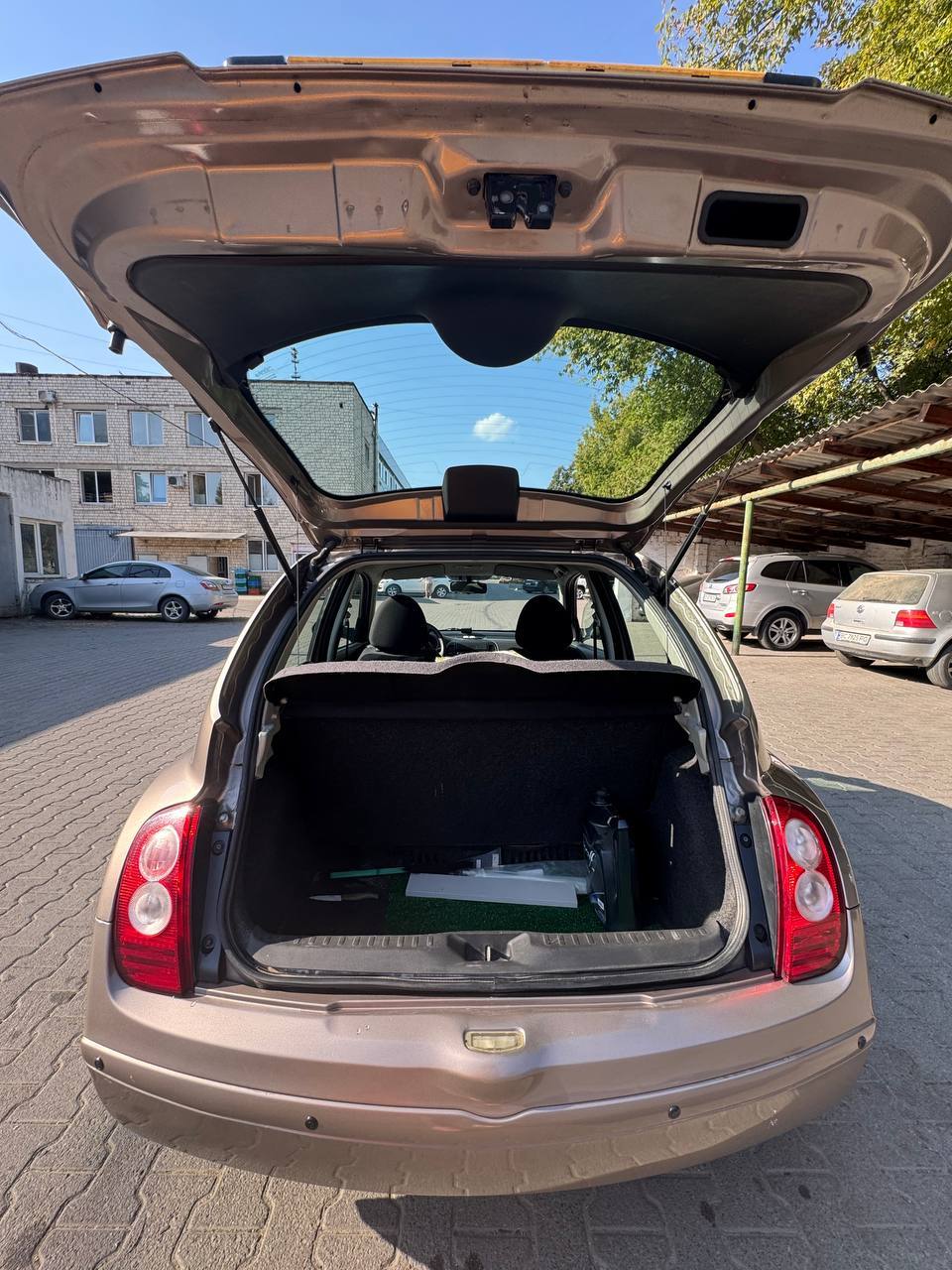 Nissan Micra - фото 4