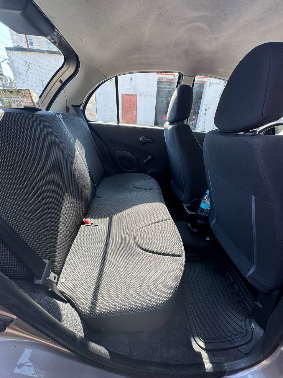 Nissan Micra - фото 7