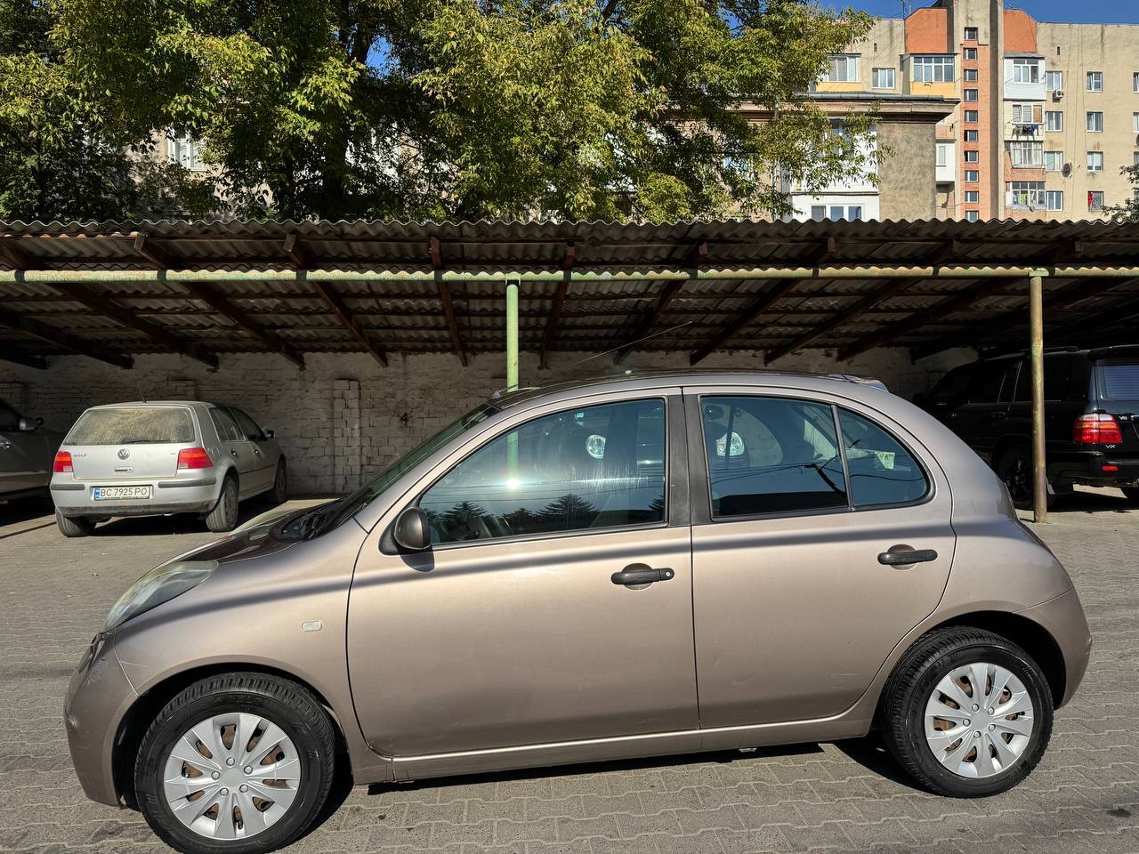 Nissan Micra - фото 1