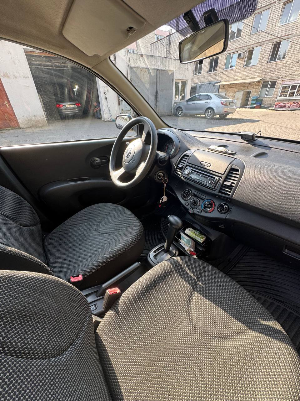 Nissan Micra - фото 6