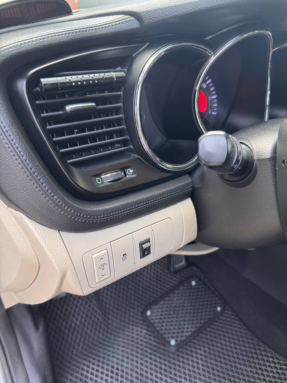 Kia Optima - фото 14