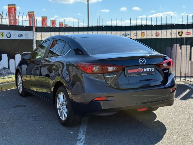 Mazda 3 - фото 5
