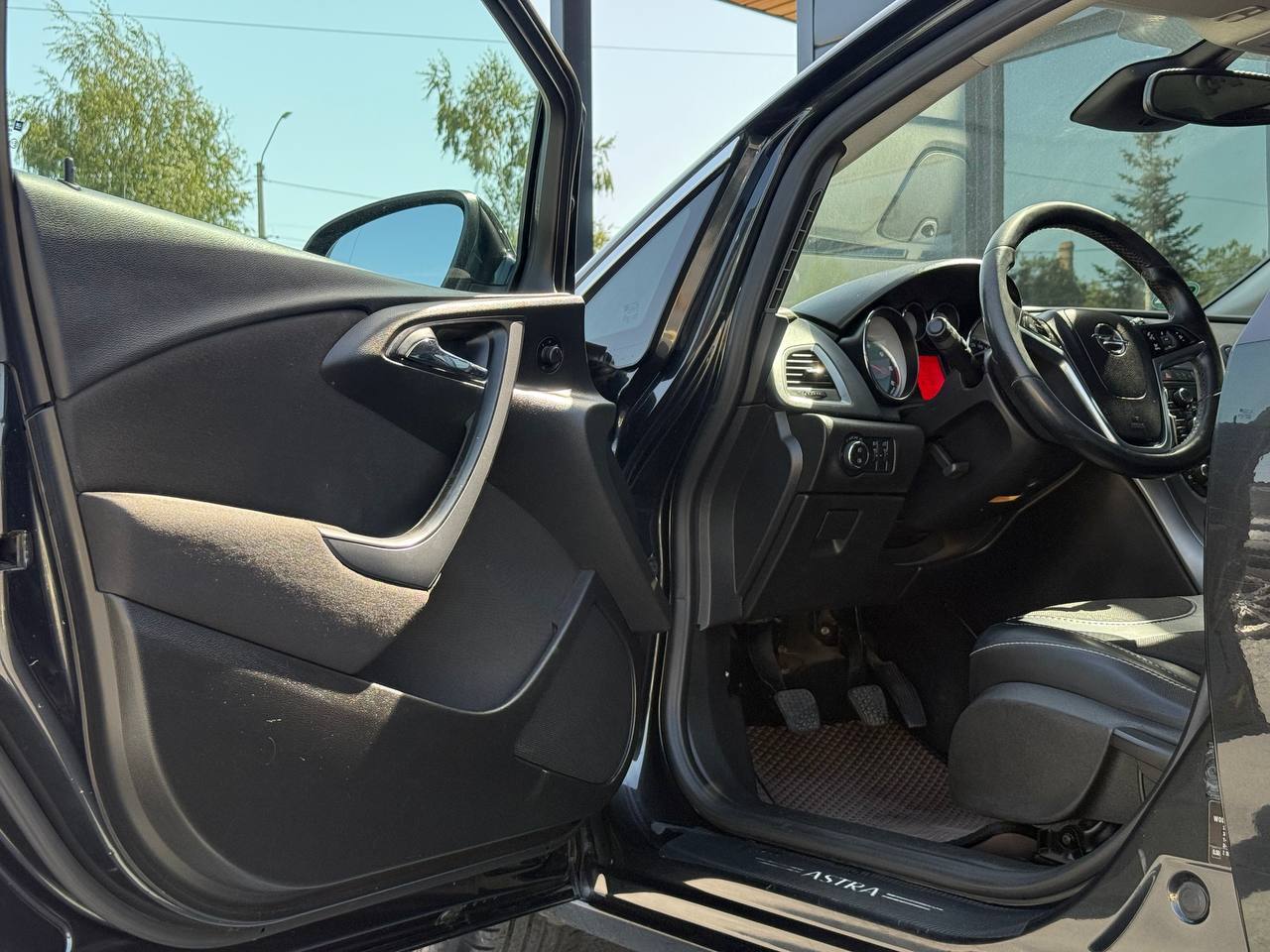 Opel Astra - фото 16