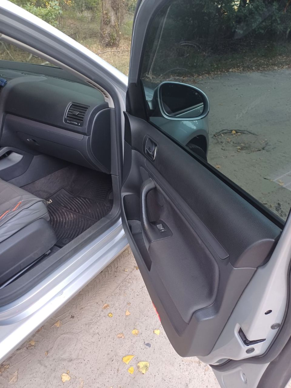 Volkswagen Jetta - фото 7