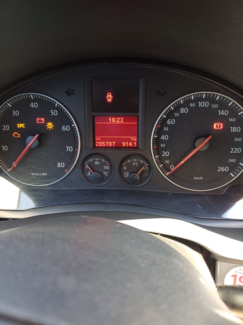 Volkswagen Jetta - фото 3